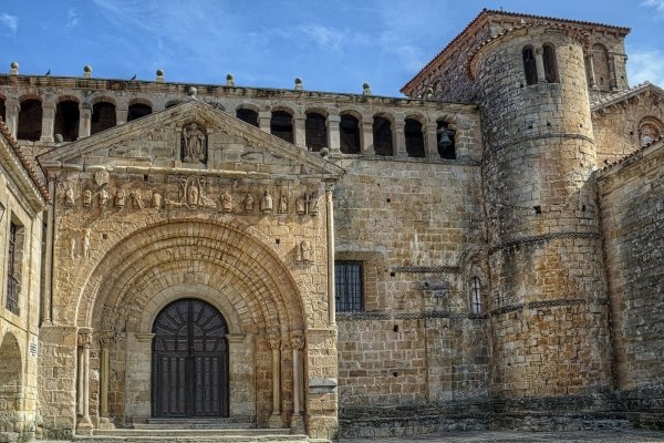 Santa_Juliana,_Santillana_del_Ma,_Cantabria_